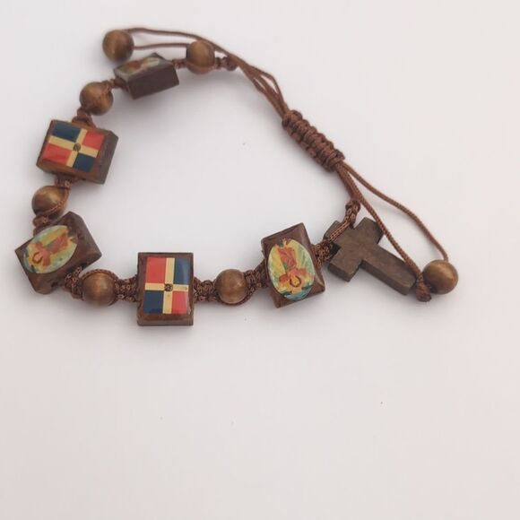 NWOT Brown Wood Beaded Catholic Cross Adjustable Slider Bracelet - Picture 5 of 7